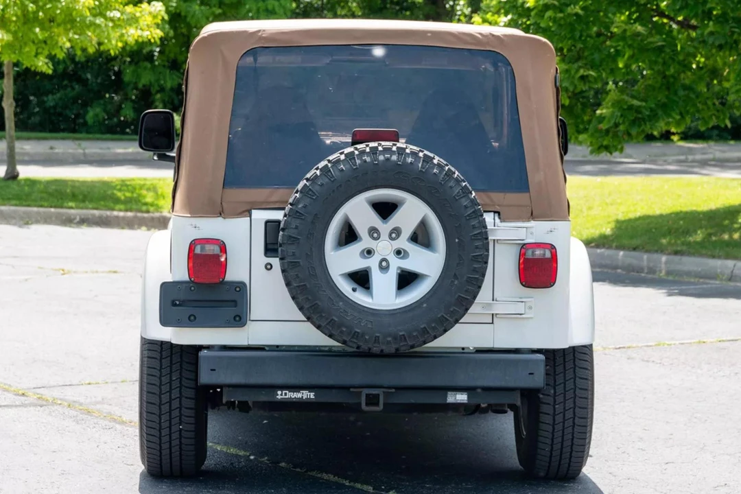 2000 Jeep TJ Wrangler - Image 5 of 31