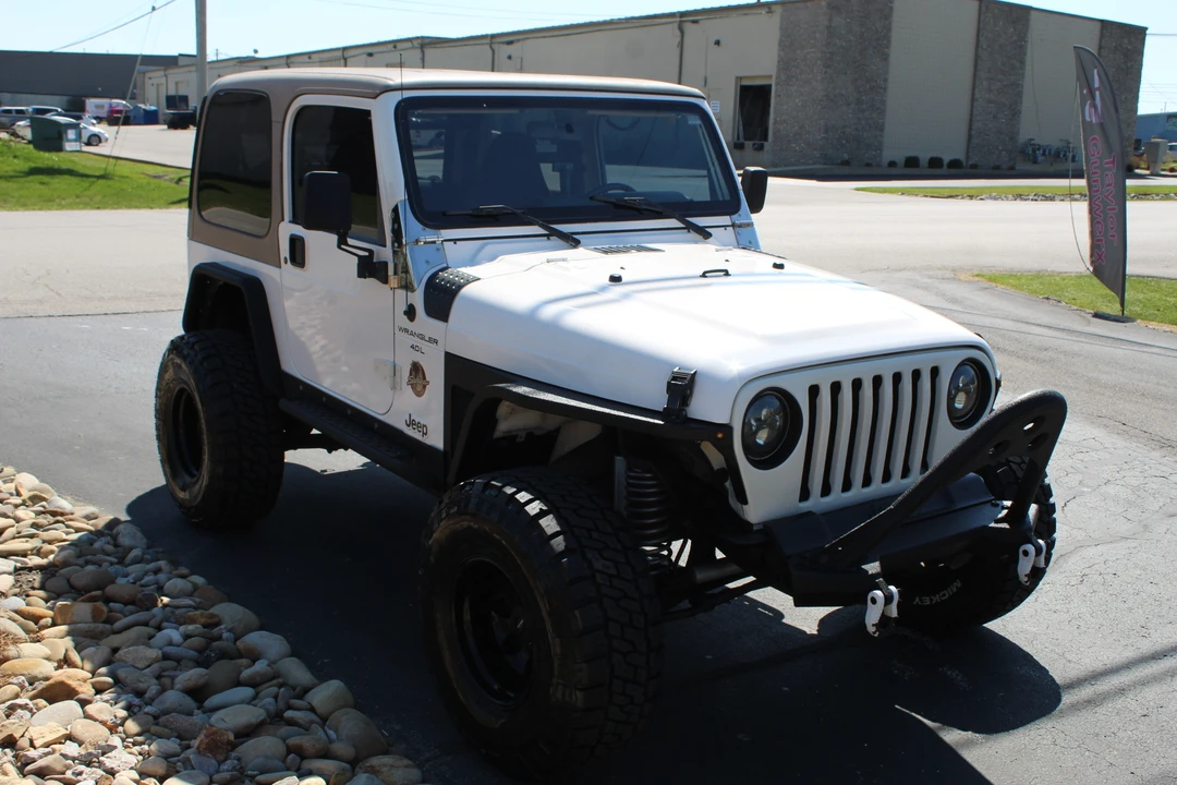 2000 Jeep TJ Wrangler - Image 8 of 31