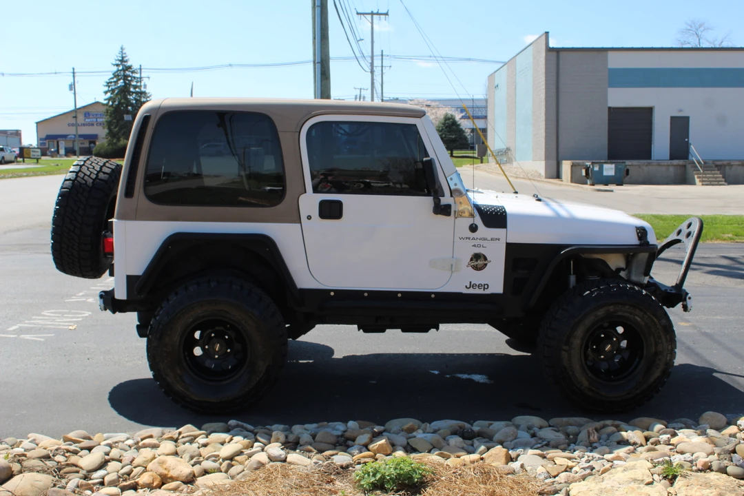 2000 Jeep TJ Wrangler - Image 7 of 31