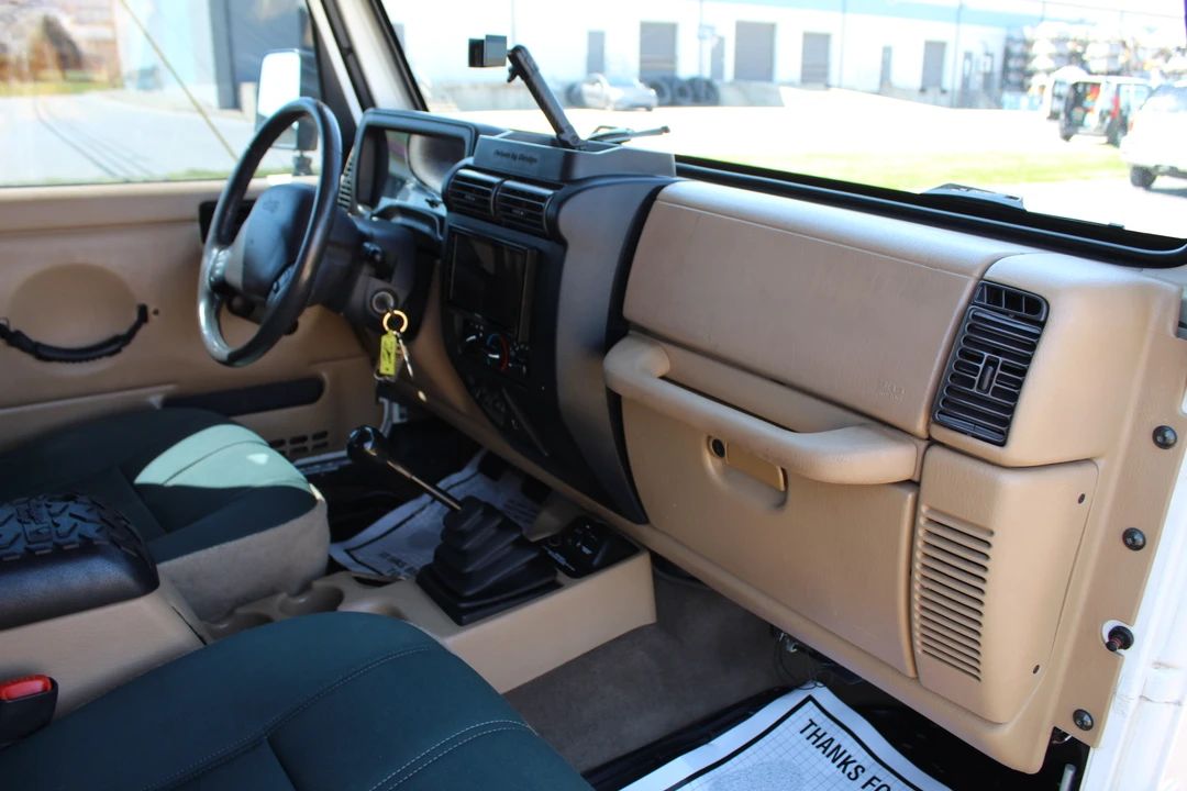 2000 Jeep TJ Wrangler - Image 13 of 31