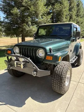 2000 Jeep Wrangler Sahara Edition