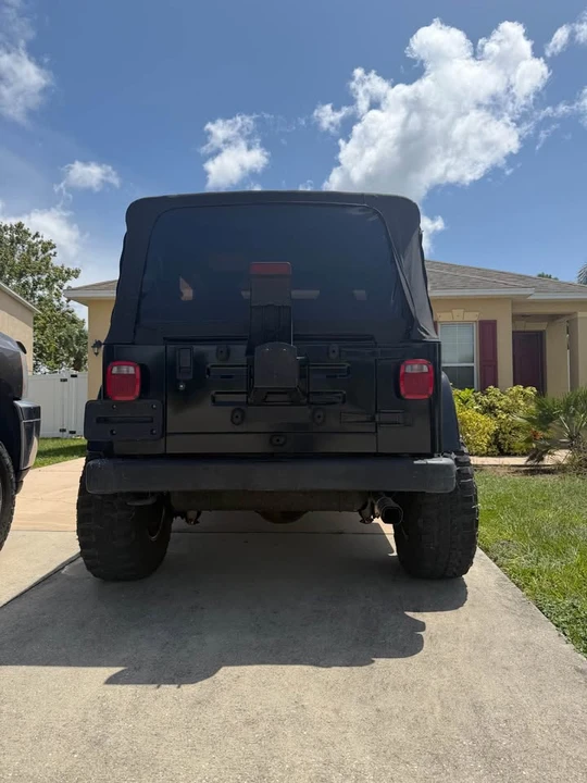 2000 Jeep TJ Wrangler - Image 3 of 5