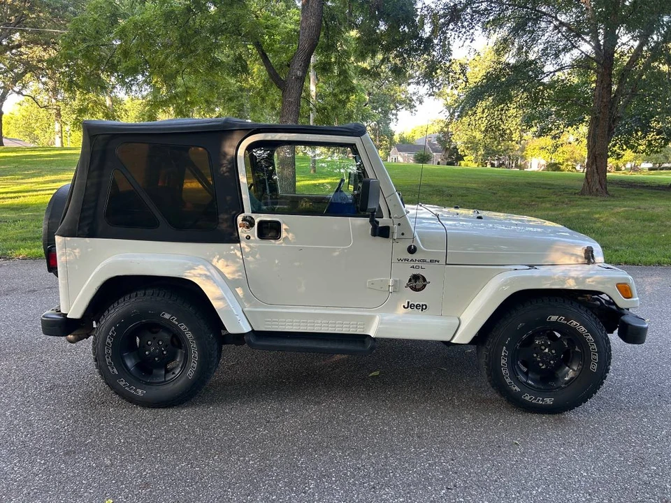 2000 Jeep TJ Wrangler - Image 7 of 19