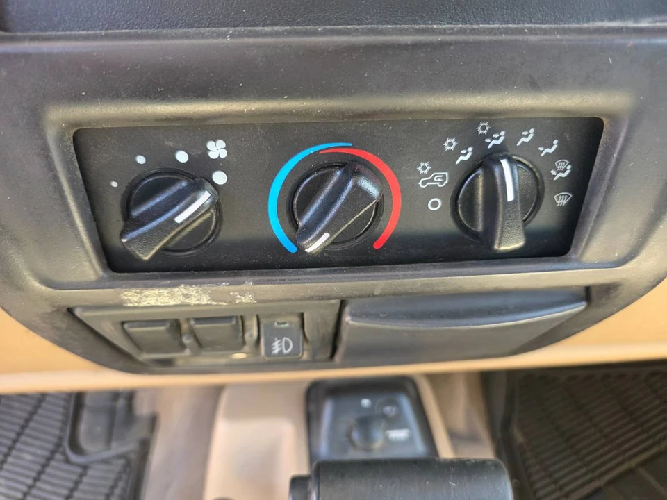 2000 Jeep TJ Wrangler - Image 9 of 17