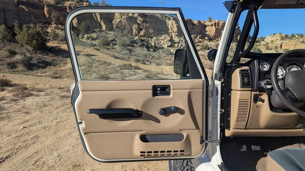 2000 Jeep TJ Wrangler - Image 12 of 23