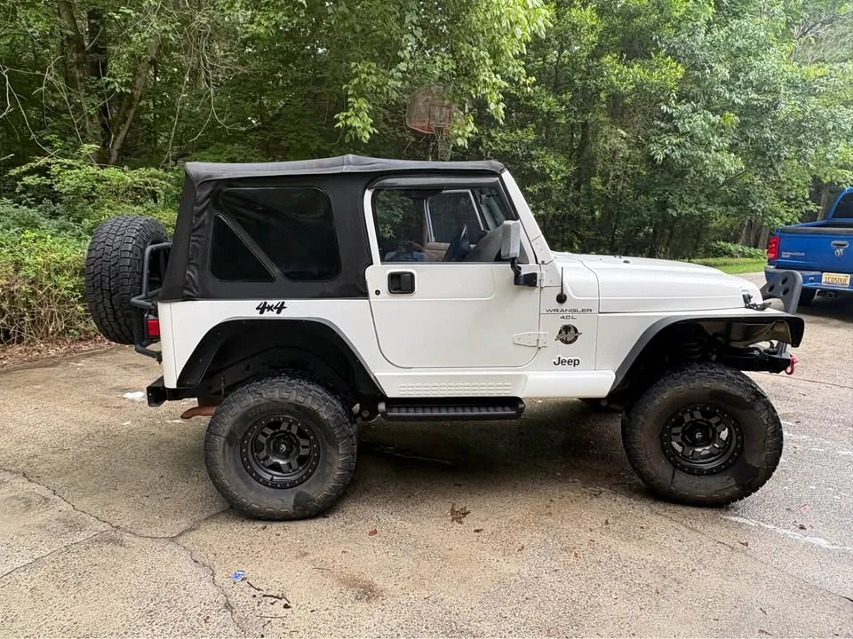 2000 Jeep TJ Wrangler - Image 2 of 12