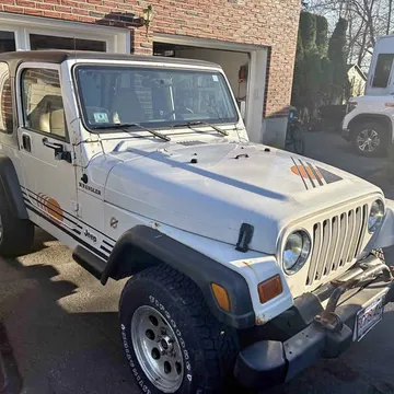 2000 Jeep Wrangler Sahara Sport Utility 2D