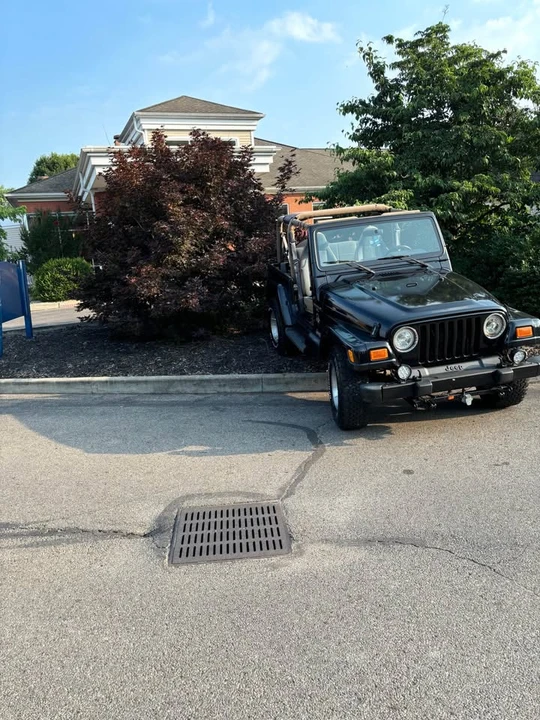 2000 Jeep TJ Wrangler - Image 3 of 3