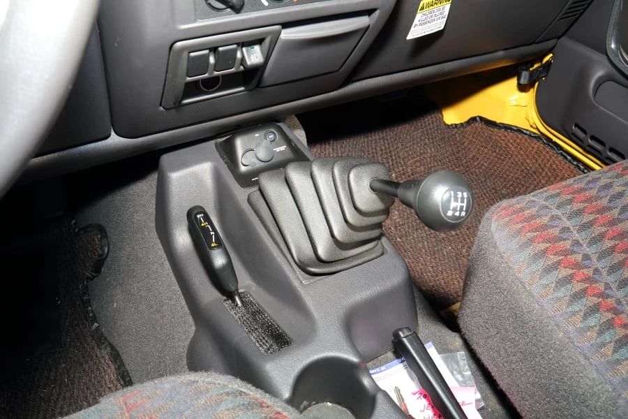 2000 Jeep TJ Wrangler - Image 19 of 22