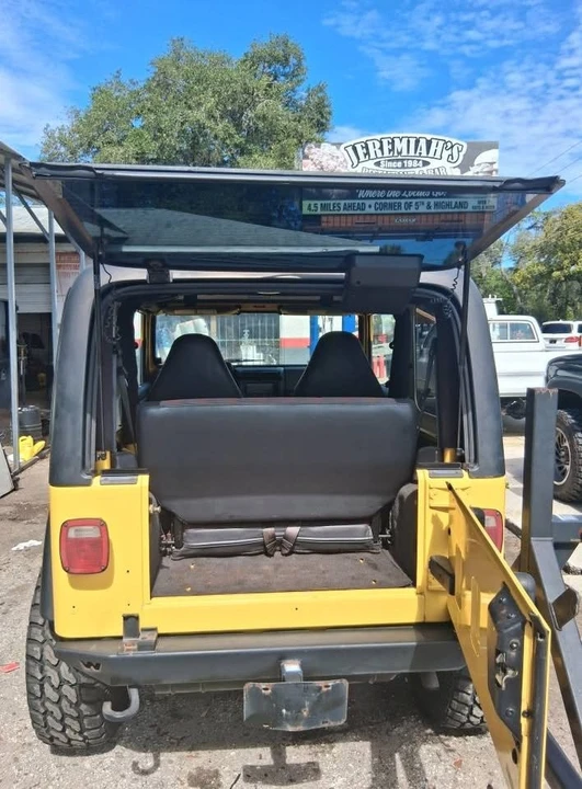 2000 Jeep TJ Wrangler - Image 6 of 13