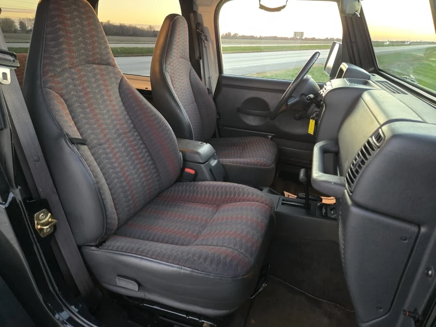 2000 Jeep TJ Wrangler - Image 11 of 16