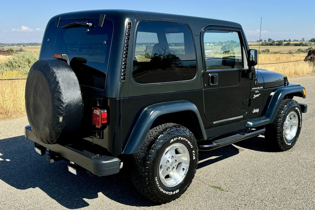 2000 Jeep TJ Wrangler - Image 11 of 31