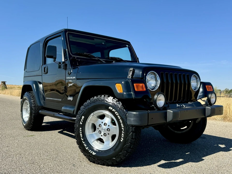 2000 Jeep TJ Wrangler - Image 9 of 31
