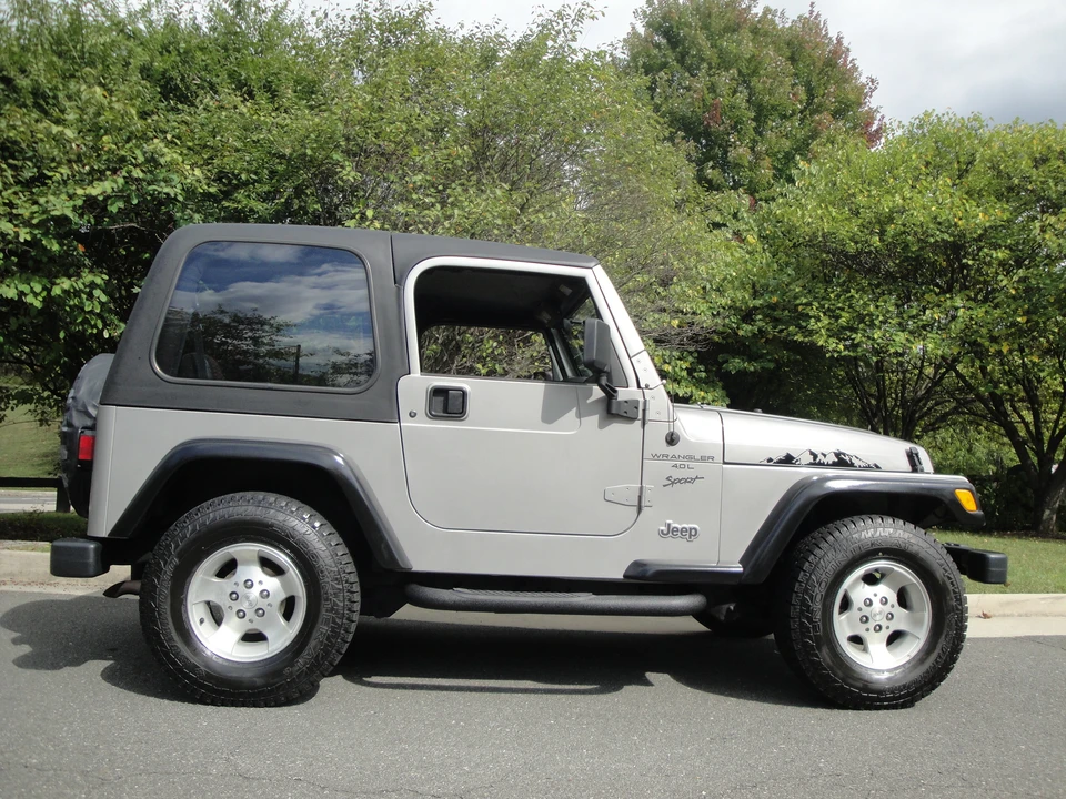 2000 Jeep TJ Wrangler - Image 21 of 31