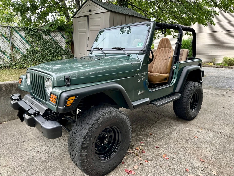 2000 Jeep TJ Wrangler - Image 2 of 31