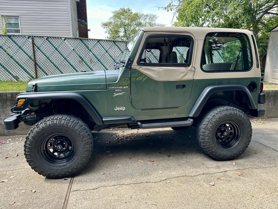 2000 Jeep TJ Wrangler - Image 10 of 31