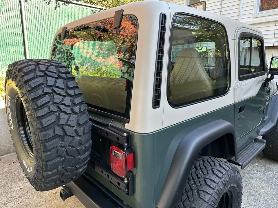 2000 Jeep TJ Wrangler - Image 28 of 31