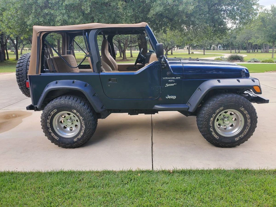 2000 Jeep TJ Wrangler - Image 2 of 7