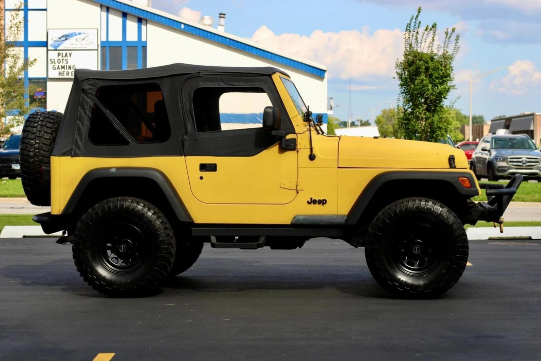 2000 Jeep TJ Wrangler - Image 3 of 31