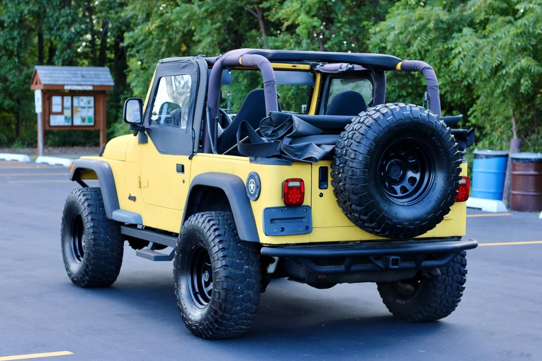 2000 Jeep TJ Wrangler - Image 23 of 31