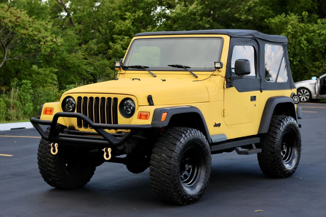 2000 Jeep TJ Wrangler - Image 8 of 31