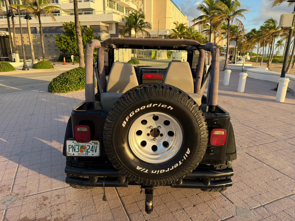 2000 Jeep TJ Wrangler - Image 12 of 31