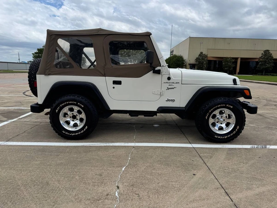 2000 Jeep TJ Wrangler - Image 2 of 16
