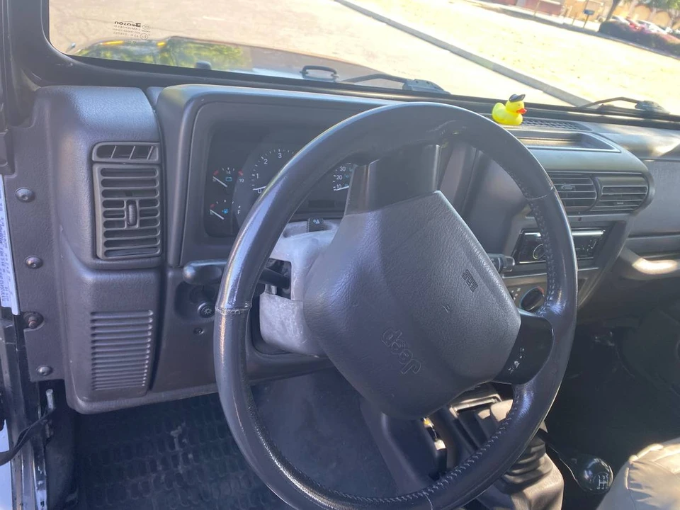2000 Jeep TJ Wrangler - Image 11 of 12