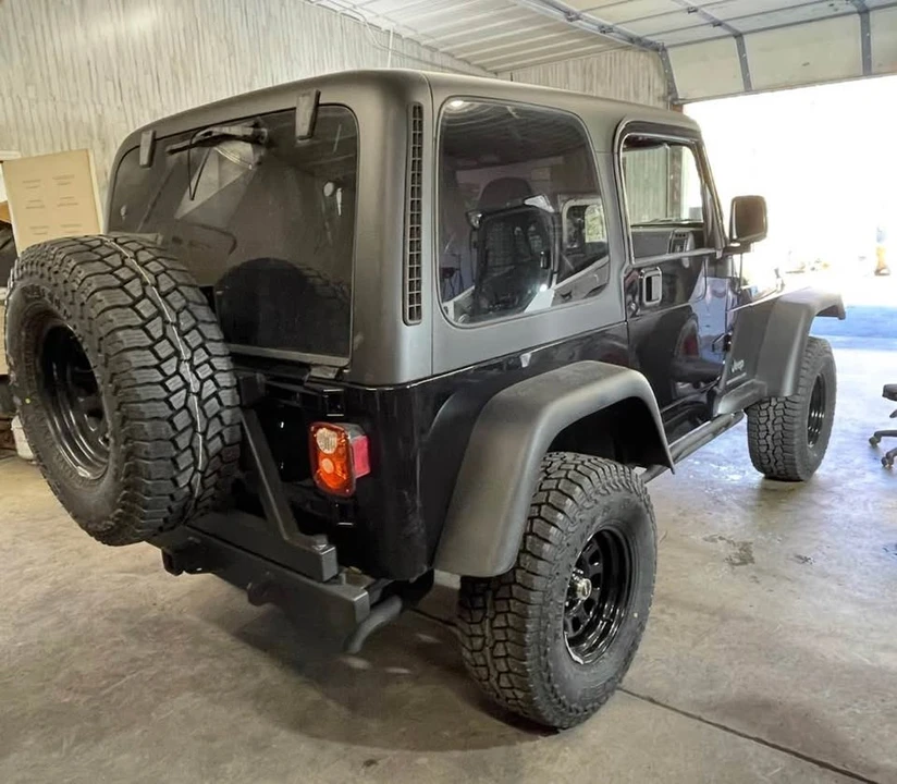 2000 Jeep TJ Wrangler - Image 2 of 9