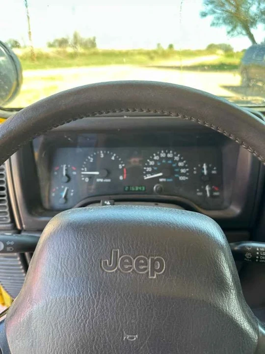 2000 Jeep TJ Wrangler - Image 9 of 16