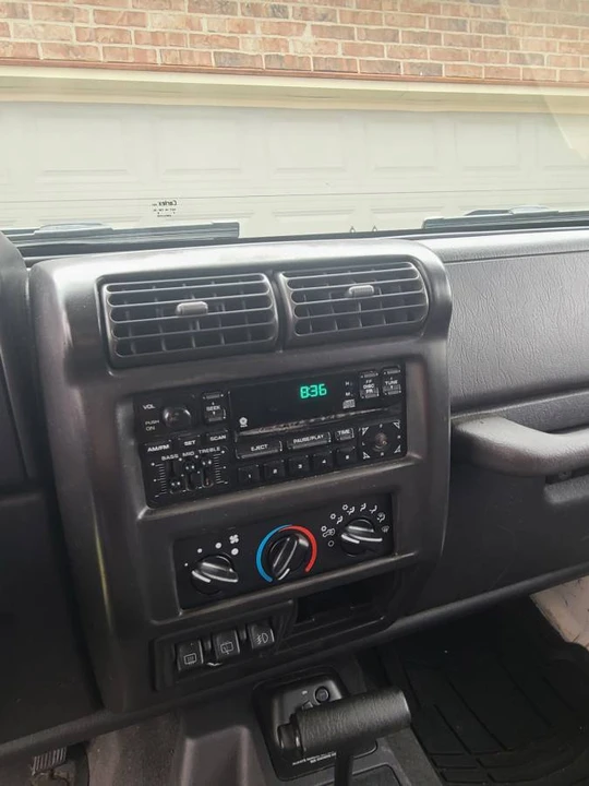 2000 Jeep TJ Wrangler - Image 6 of 11