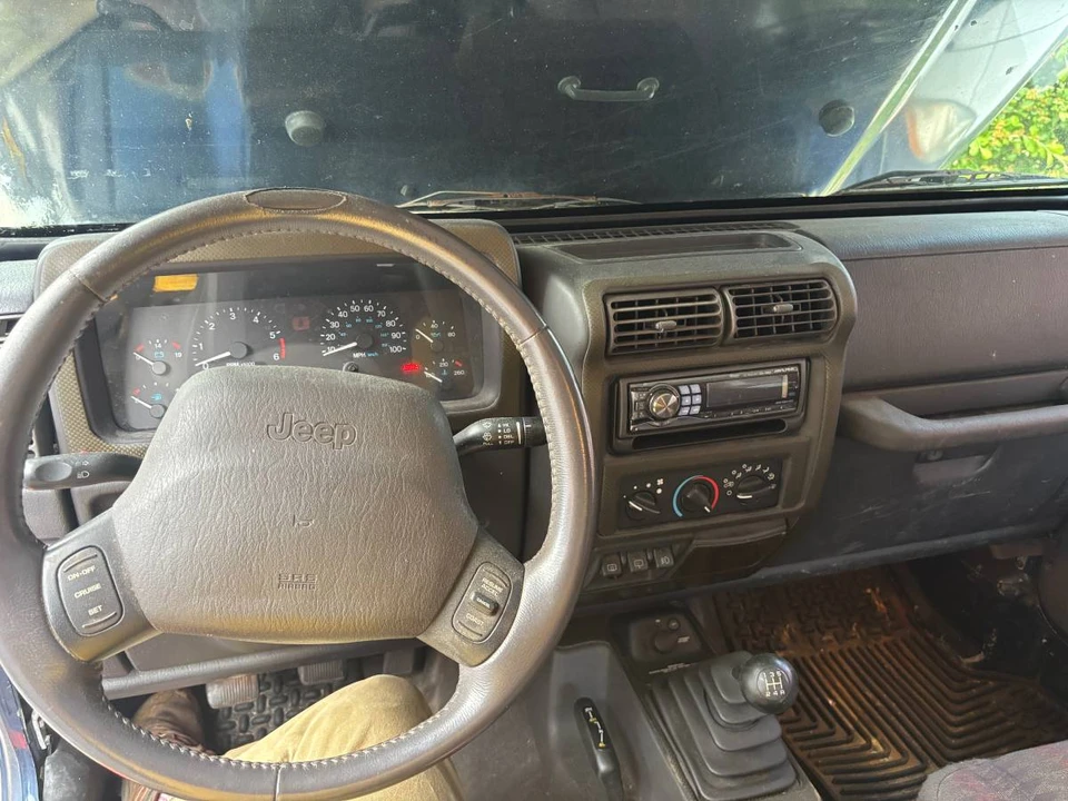 2000 Jeep TJ Wrangler - Image 7 of 8