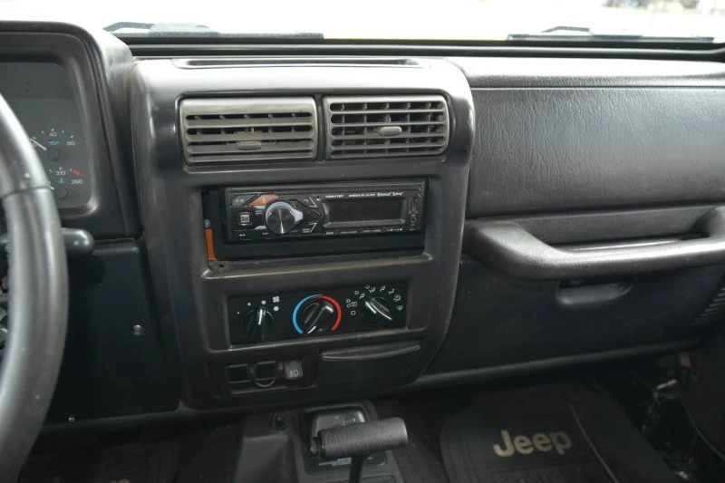 2000 Jeep TJ Wrangler - Image 10 of 15