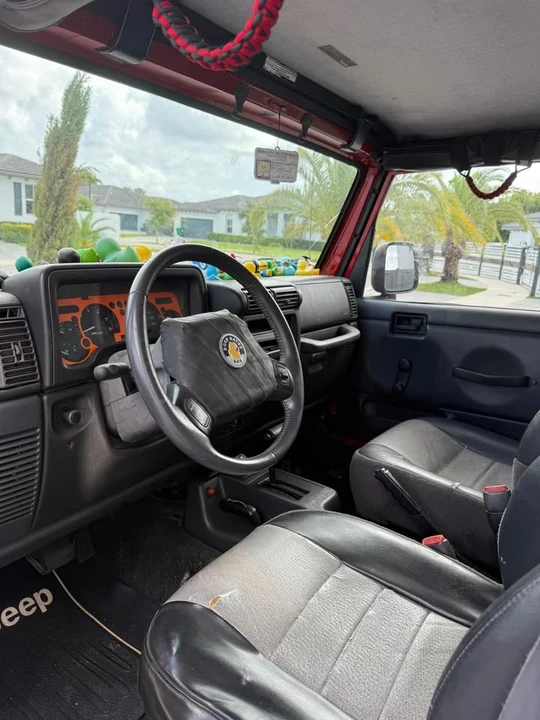 2000 Jeep TJ Wrangler - Image 4 of 5