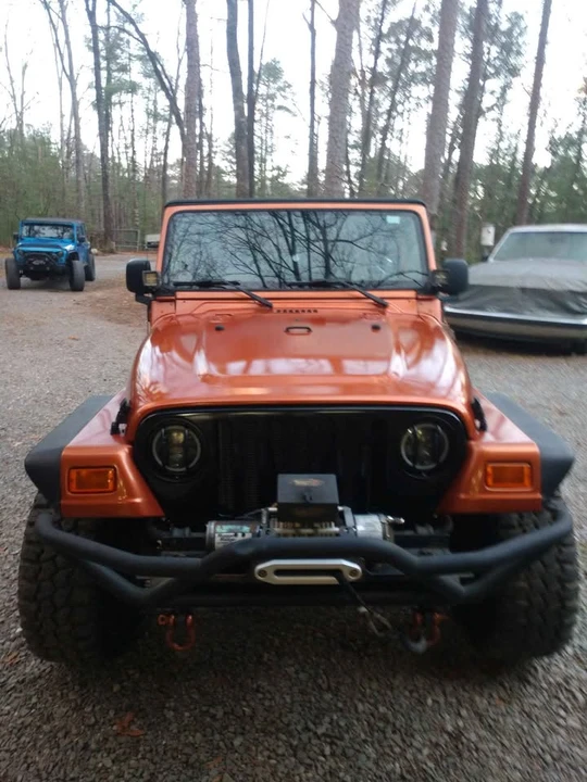 2000 Jeep TJ Wrangler - Image 2 of 5
