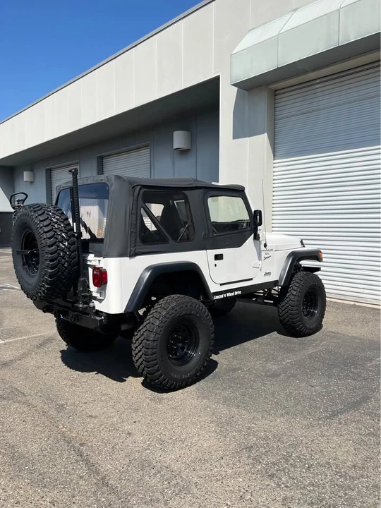 2000 Jeep TJ Wrangler - Image 2 of 19