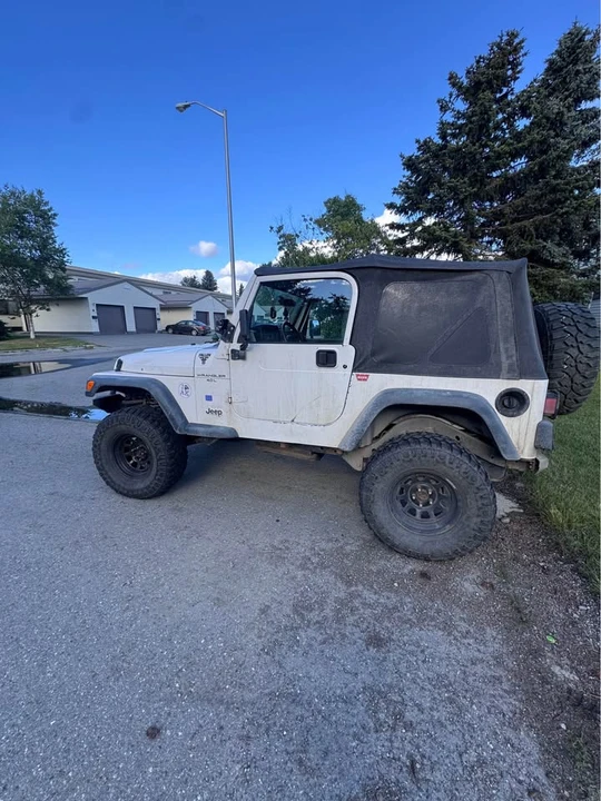 2000 Jeep TJ Wrangler - Image 4 of 5