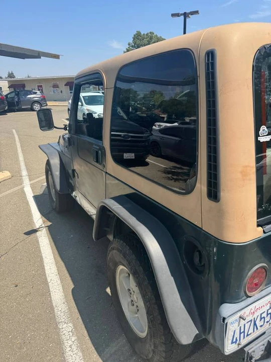 2000 Jeep TJ Wrangler - Image 2 of 11