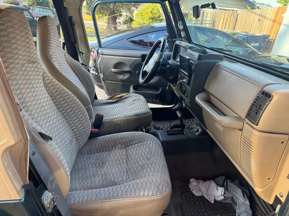 2000 Jeep TJ Wrangler - Image 9 of 11