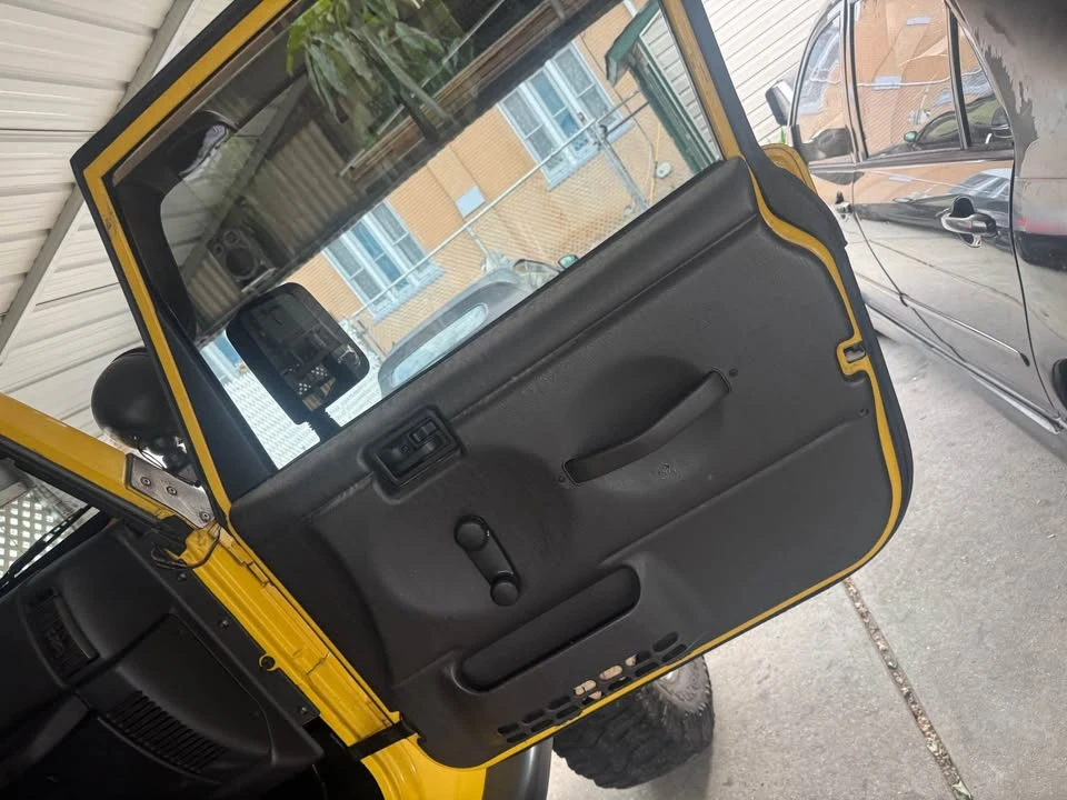 2000 Jeep TJ Wrangler - Image 2 of 8