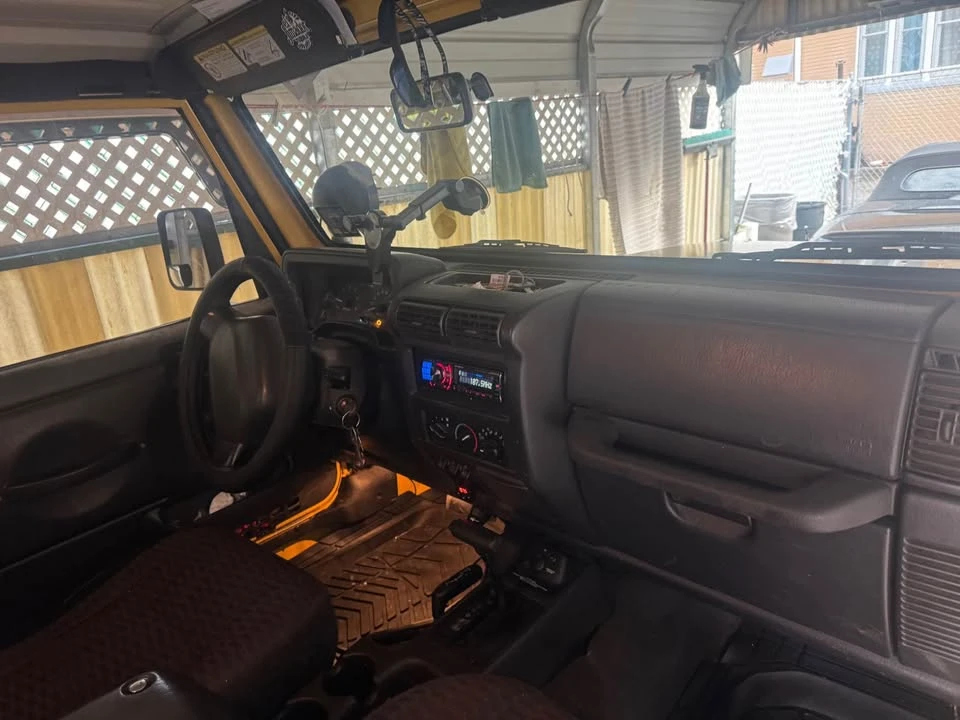2000 Jeep TJ Wrangler - Image 5 of 8