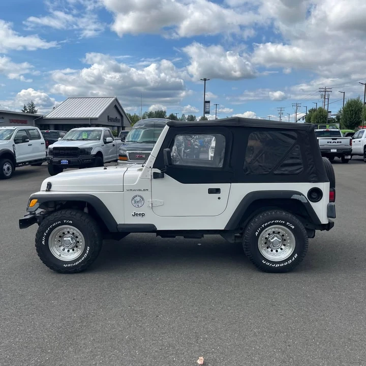 2000 Jeep TJ Wrangler - Image 2 of 13
