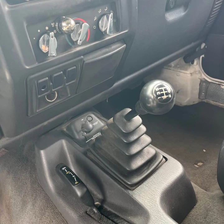 2000 Jeep TJ Wrangler - Image 12 of 13
