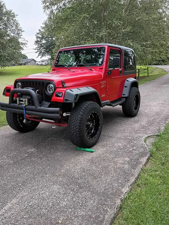 2000 Jeep TJ Wrangler - Image 2 of 9