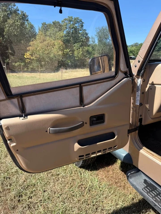 2000 Jeep TJ Wrangler - Image 5 of 13