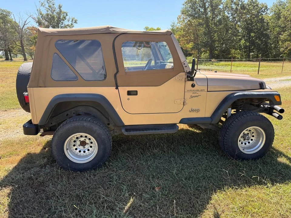 2000 Jeep TJ Wrangler - Image 2 of 13