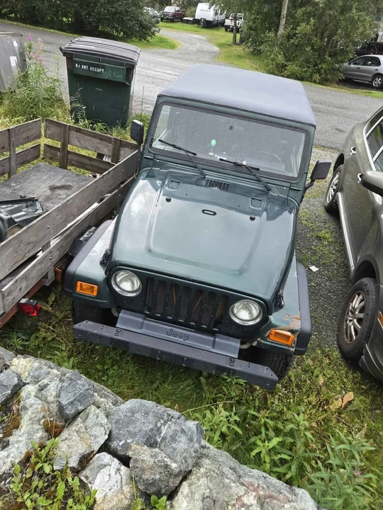 2000 Jeep TJ Wrangler - Image 2 of 4