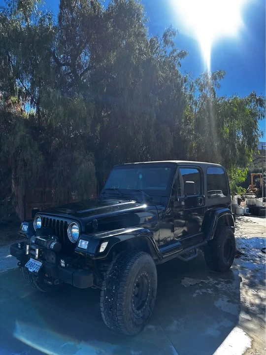2000 Jeep TJ Wrangler - Image 2 of 14