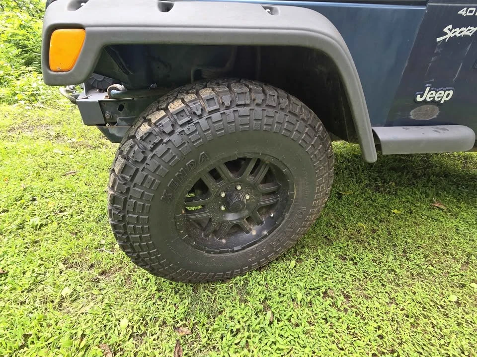 2000 Jeep TJ Wrangler - Image 17 of 18