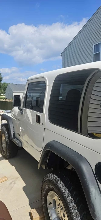 2000 Jeep TJ Wrangler - Image 2 of 4